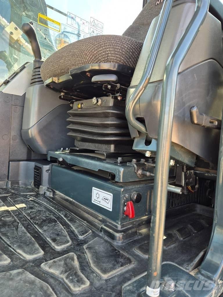 Hyundai HX 235 ALCR Excavadoras de cadenas