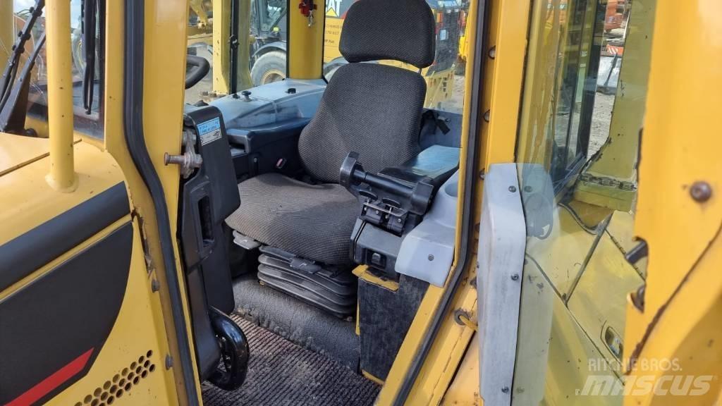 CAT D 5 N LGP Buldozer sobre oruga