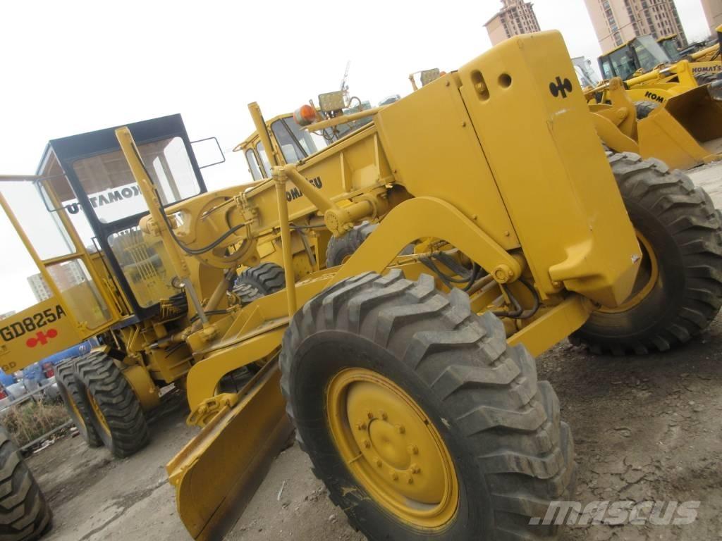 Komatsu GD 623 Motoniveladoras