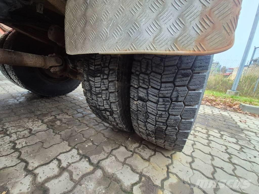 Scania P360 Camiones bañeras basculantes o volquetes