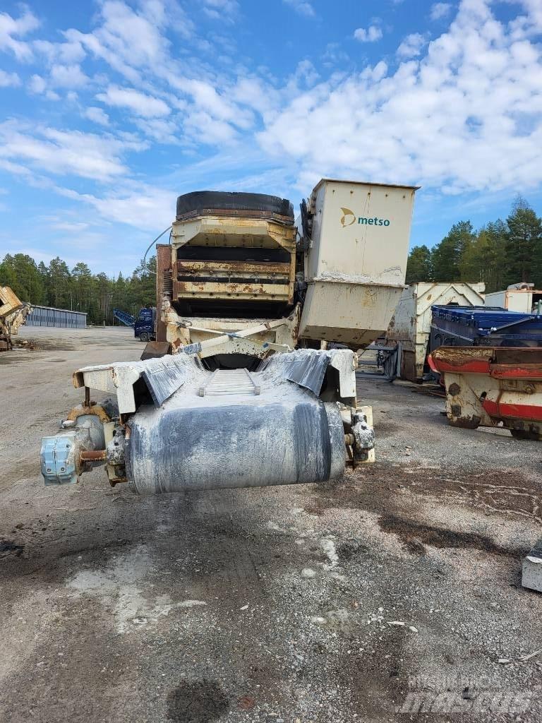 Metso LT 300 GPB Trituradoras móviles