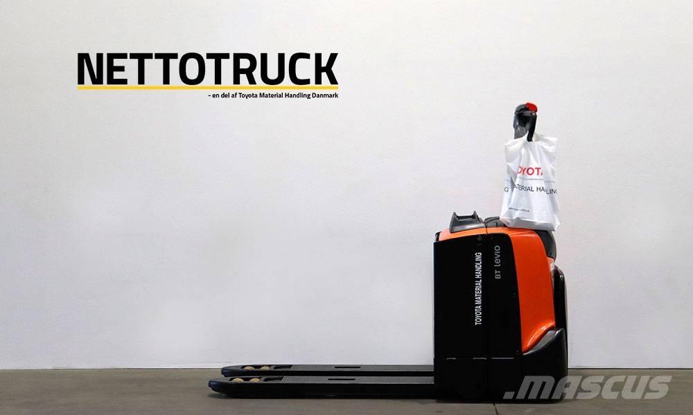 Toyota LPE 200 Transpaletas Eléctricas con plataforma