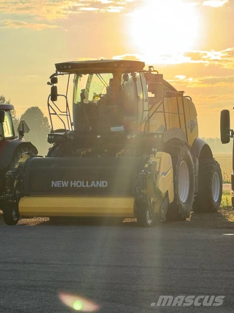 New Holland FR 550 Picadoras de forraje autopropulsadas