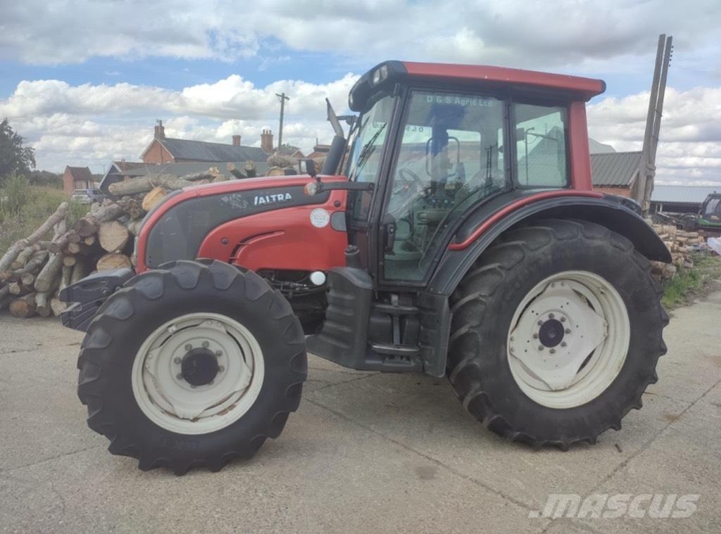 Valtra N 101 Tractores