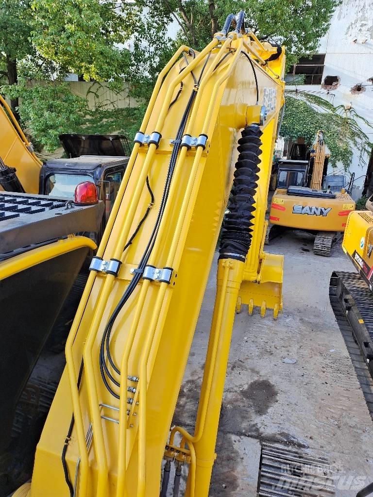 Komatsu PC 200-8 Excavadoras de cadenas