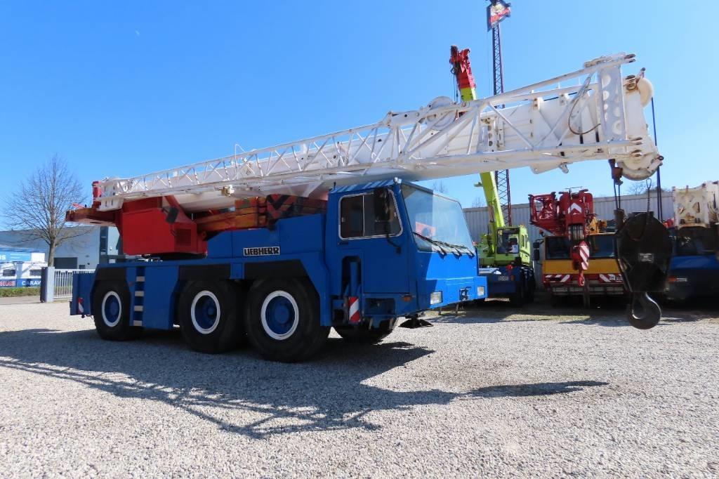 Liebherr LTM 1050-1 Grúas todo terreno