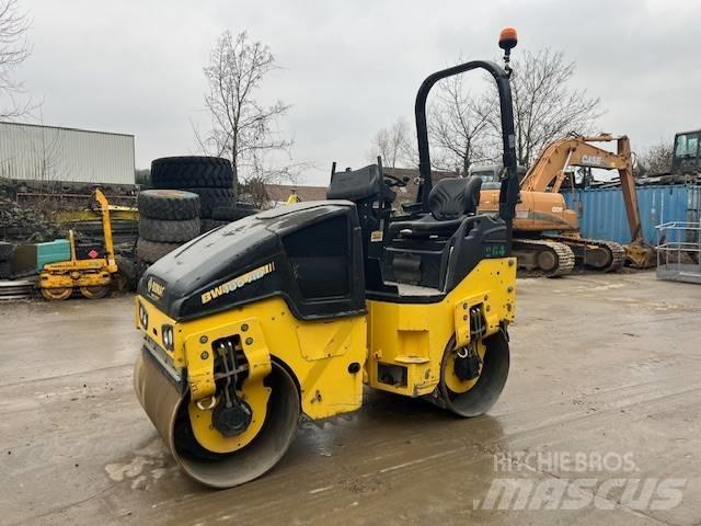 Bomag BW 100 AD-5 Rodillos de doble tambor