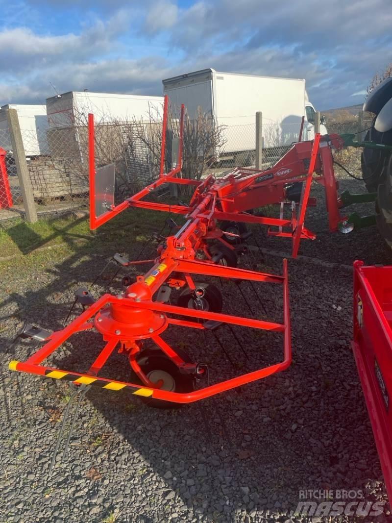 Kuhn GF 642 Rastrillos y henificadores