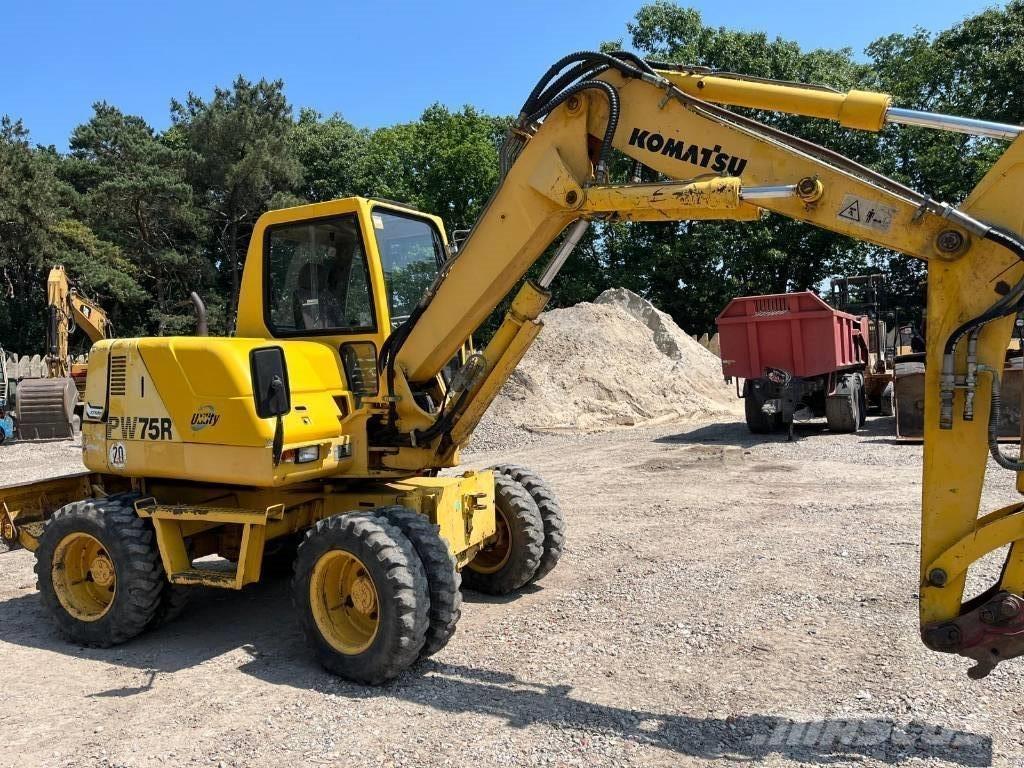 Komatsu PW 75 R Excavadoras de ruedas