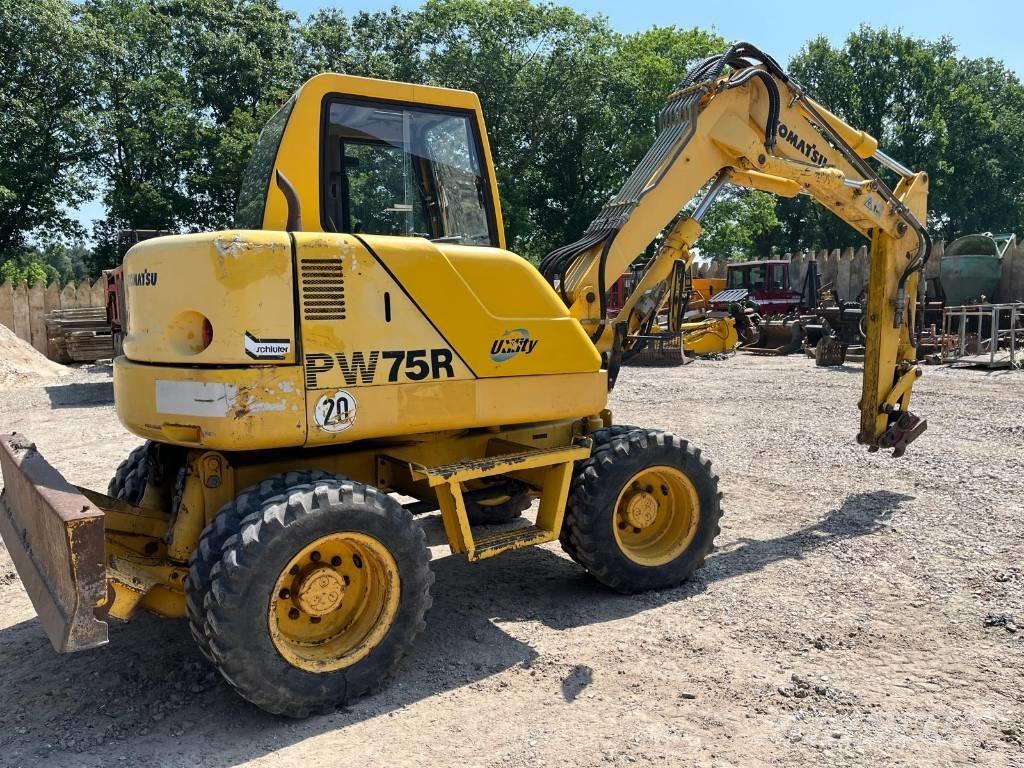 Komatsu PW 75 R Excavadoras de ruedas