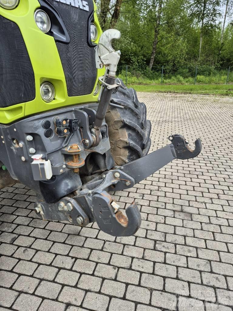 CLAAS Axion 850 Tractores