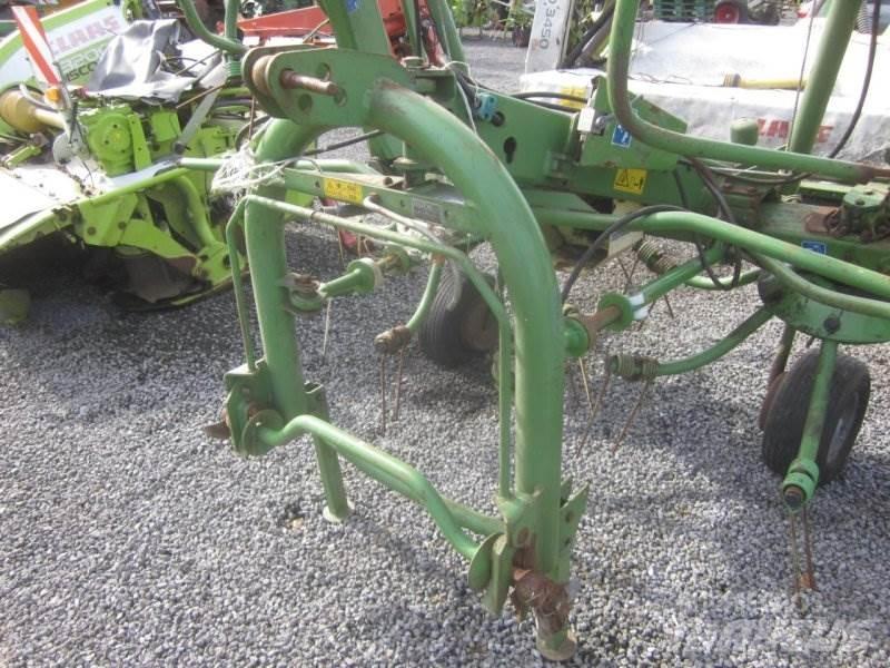 Krone KW 7.70 6x7 Rastrillos y henificadores