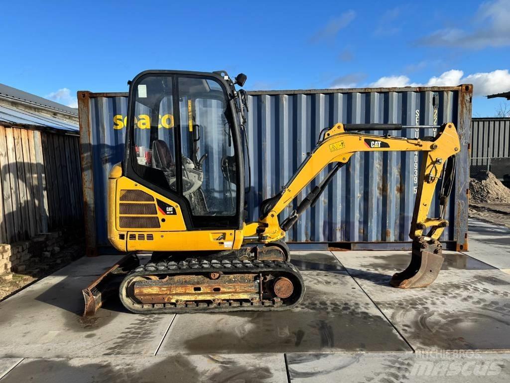 CAT 302.4 D Mini excavadoras < 7t