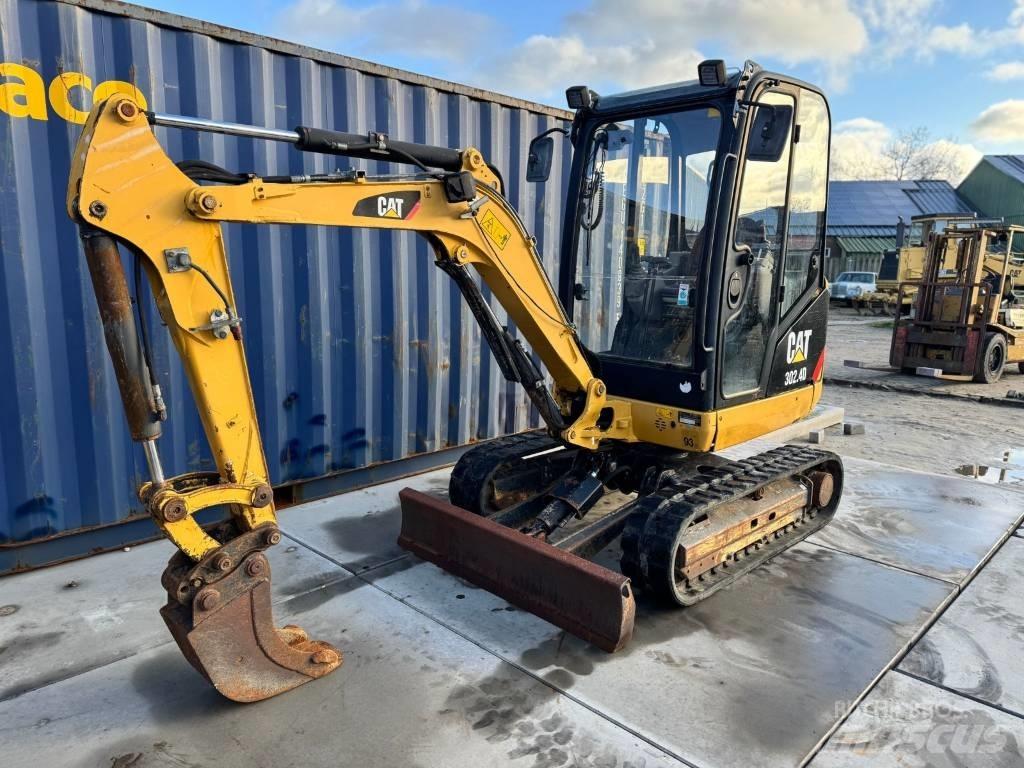 CAT 302.4 D Mini excavadoras < 7t