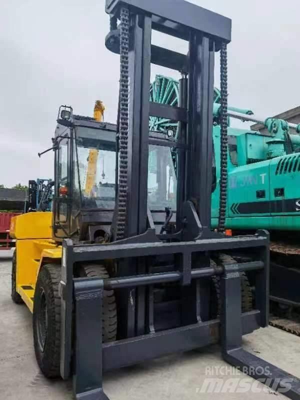 Komatsu FD 160 Carretillas diesel