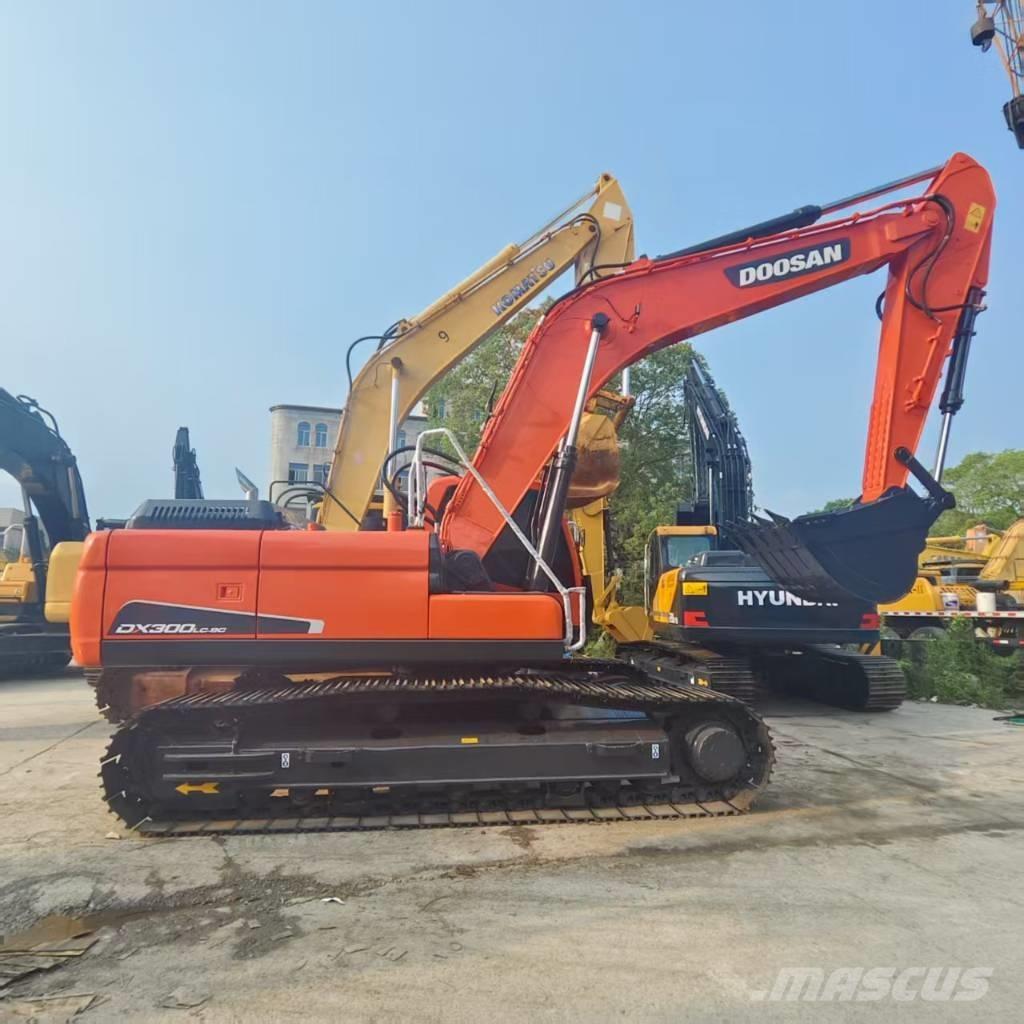 Doosan DX 300 LC Excavadoras de cadenas