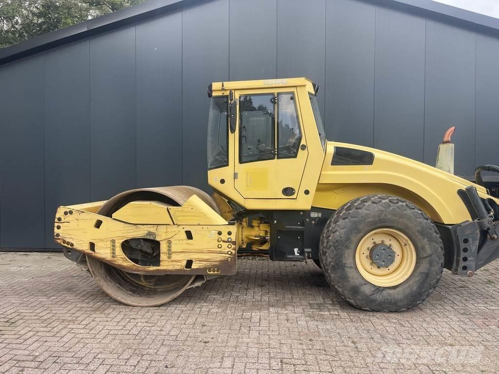 Bomag Bw 213 Rodillos sobre neumáticos