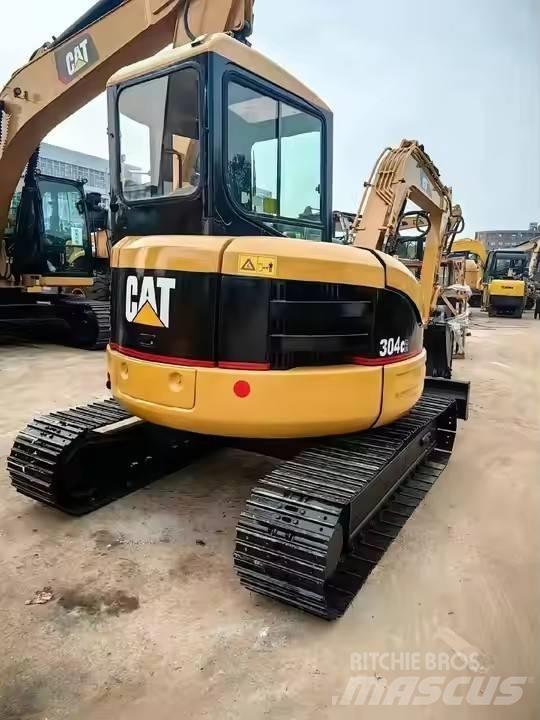 CAT 304 CR Mini excavadoras < 7t