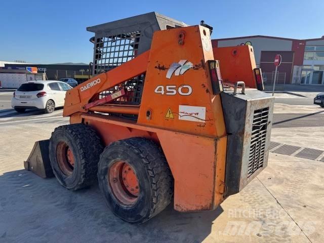 Daewoo 450P Minicargadoras