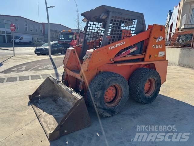 Daewoo 450P Minicargadoras