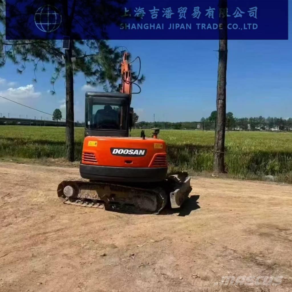 Doosan DH 60 Mini excavadoras < 7t
