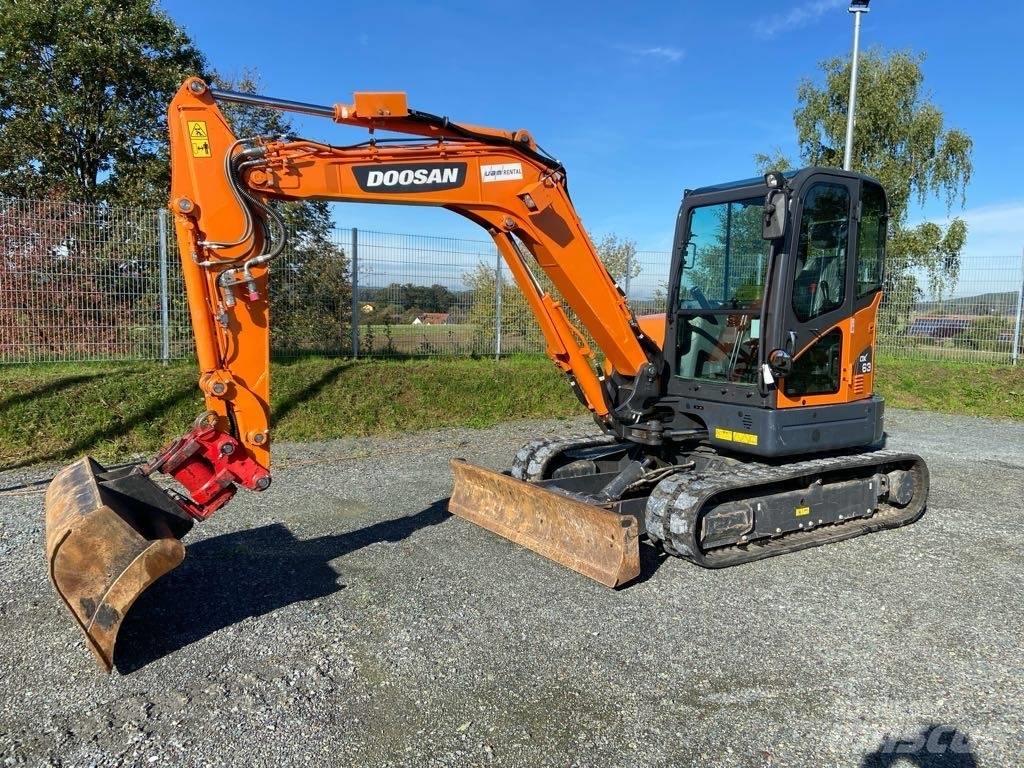 Doosan DX63-3 Excavadoras de cadenas
