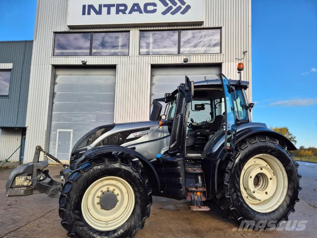 Valtra T 254 Tractores