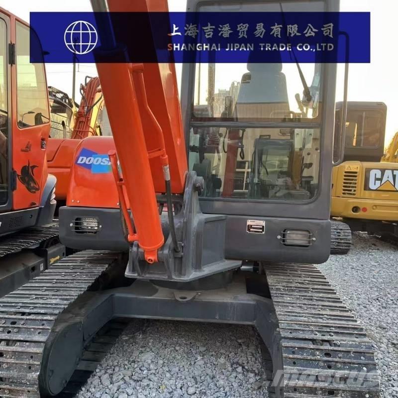 Doosan DH 55 Mini excavadoras < 7t