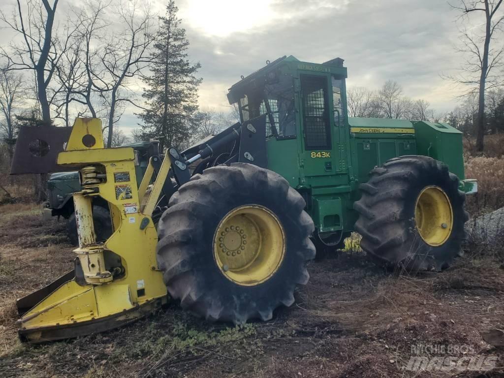 John Deere 843 K Talador apilador