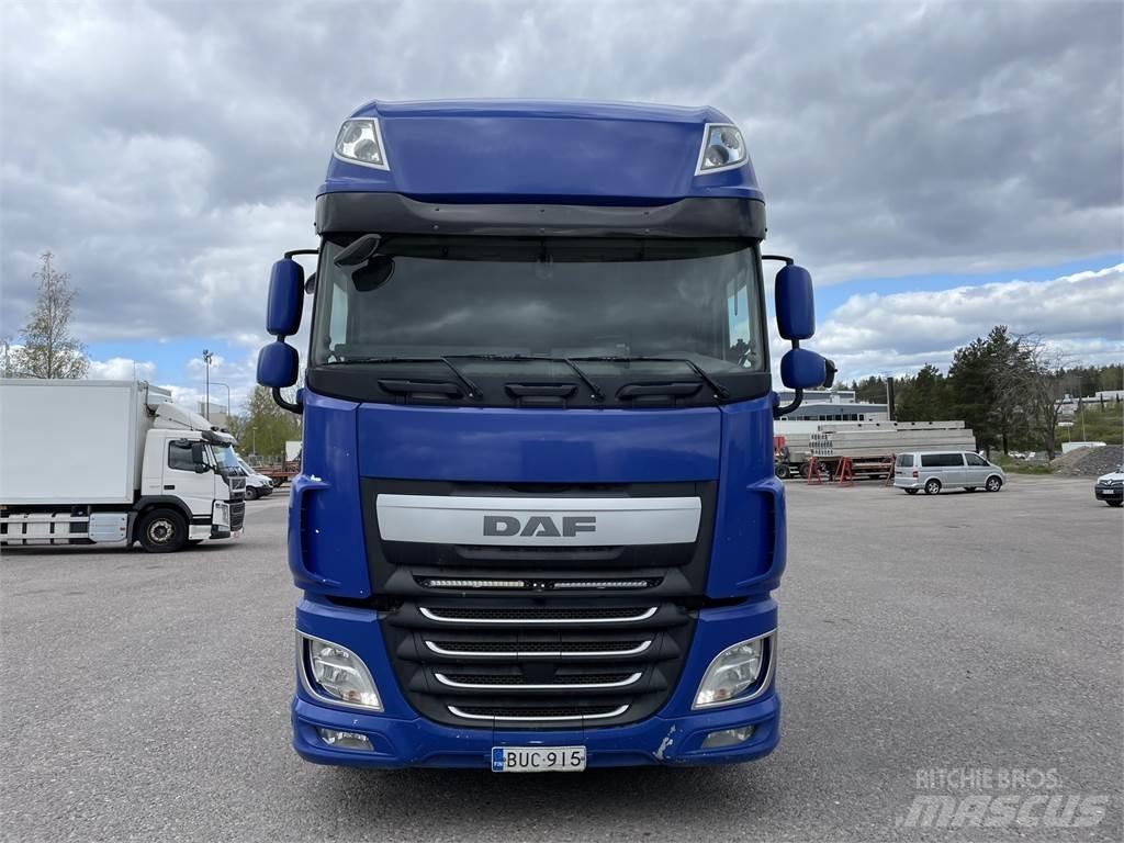 DAF XF510 6x2 Camiones polibrazo