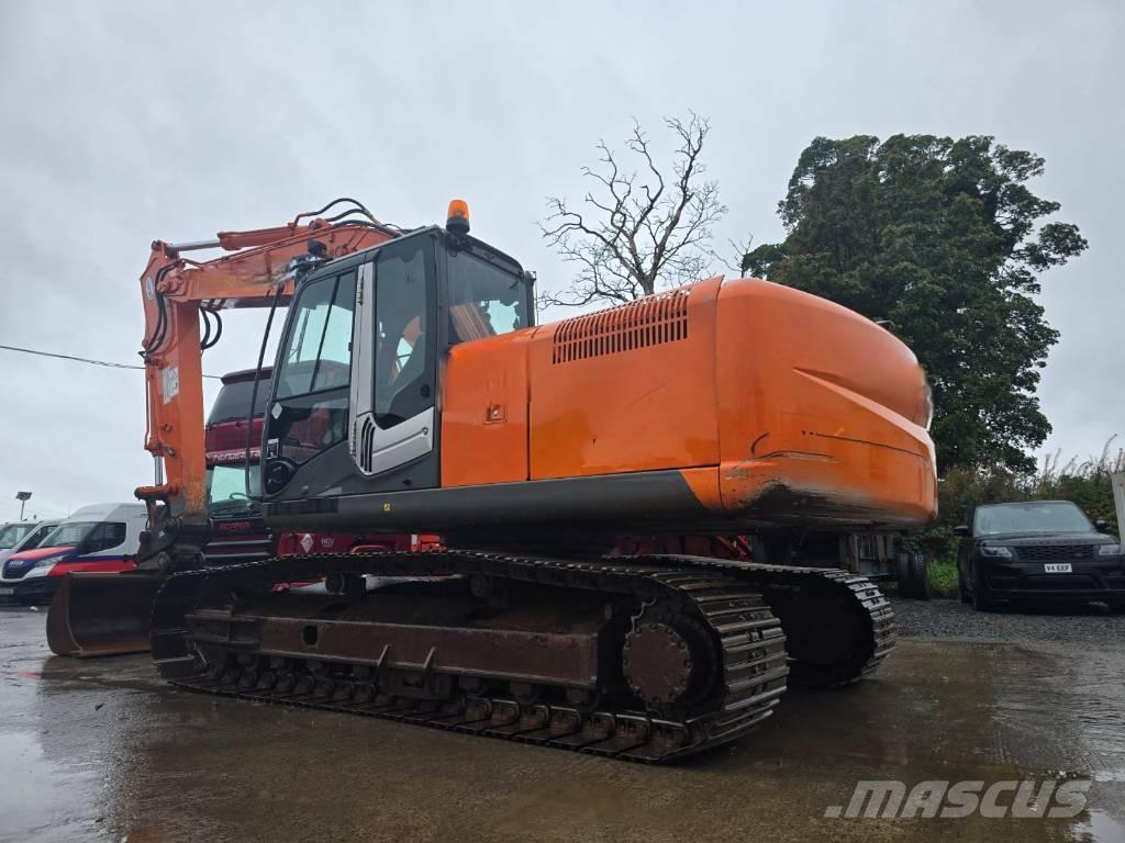 Hitachi ZX 210 Excavadoras de cadenas