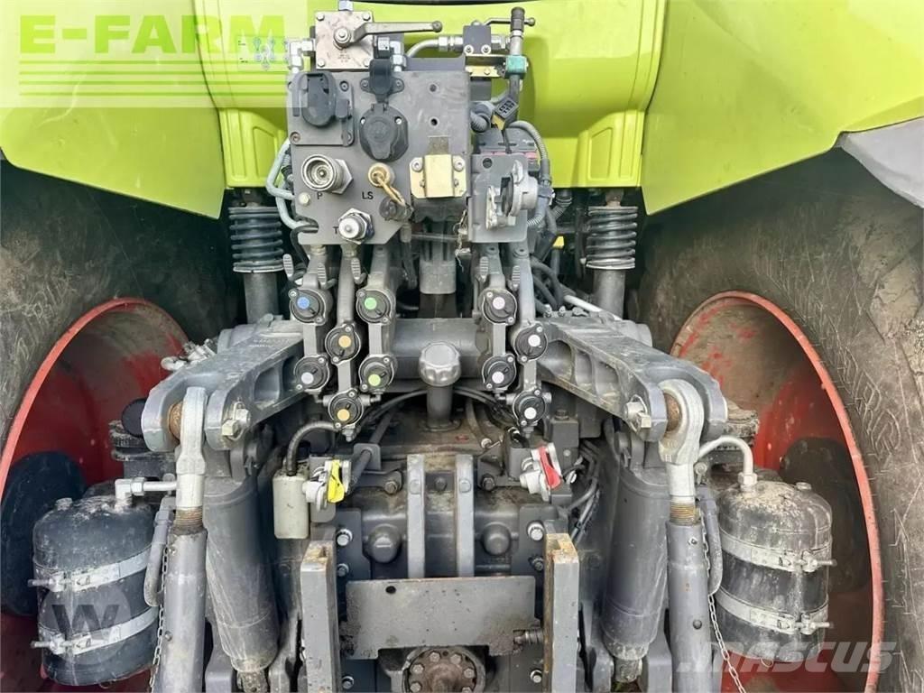 CLAAS axion 850 Tractores