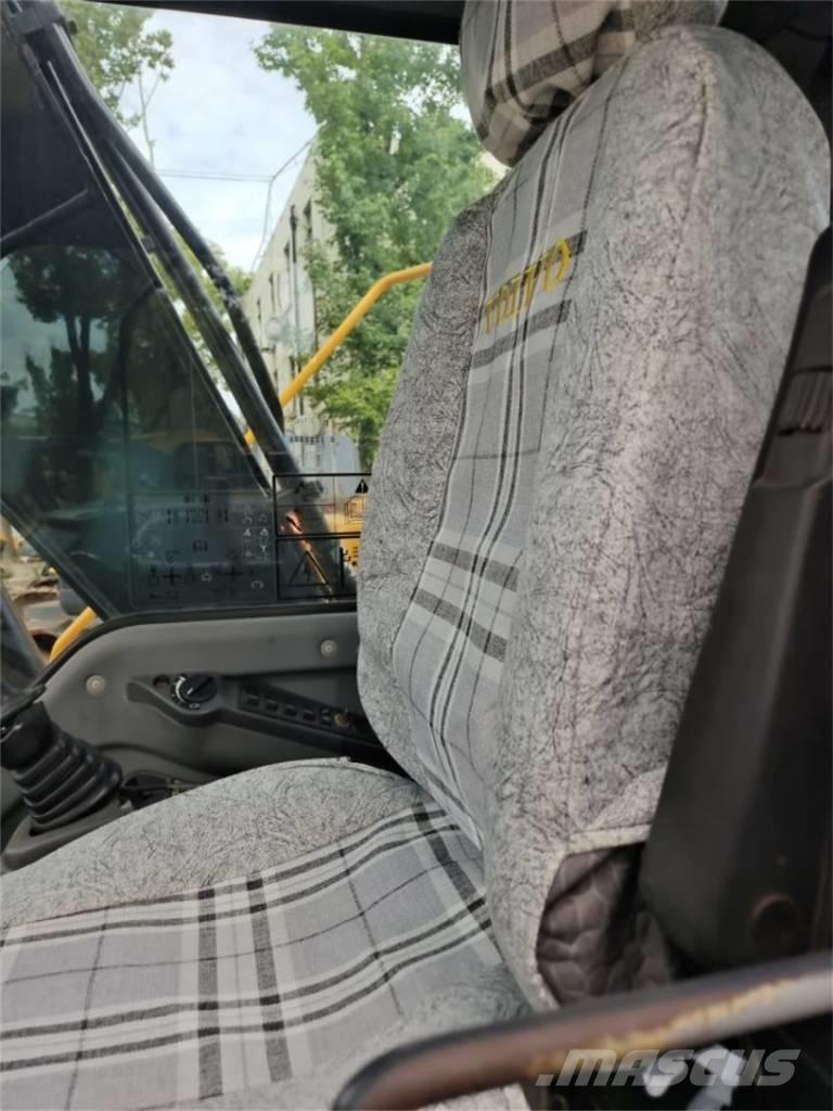 Volvo EC 140 B LC Excavadoras de cadenas