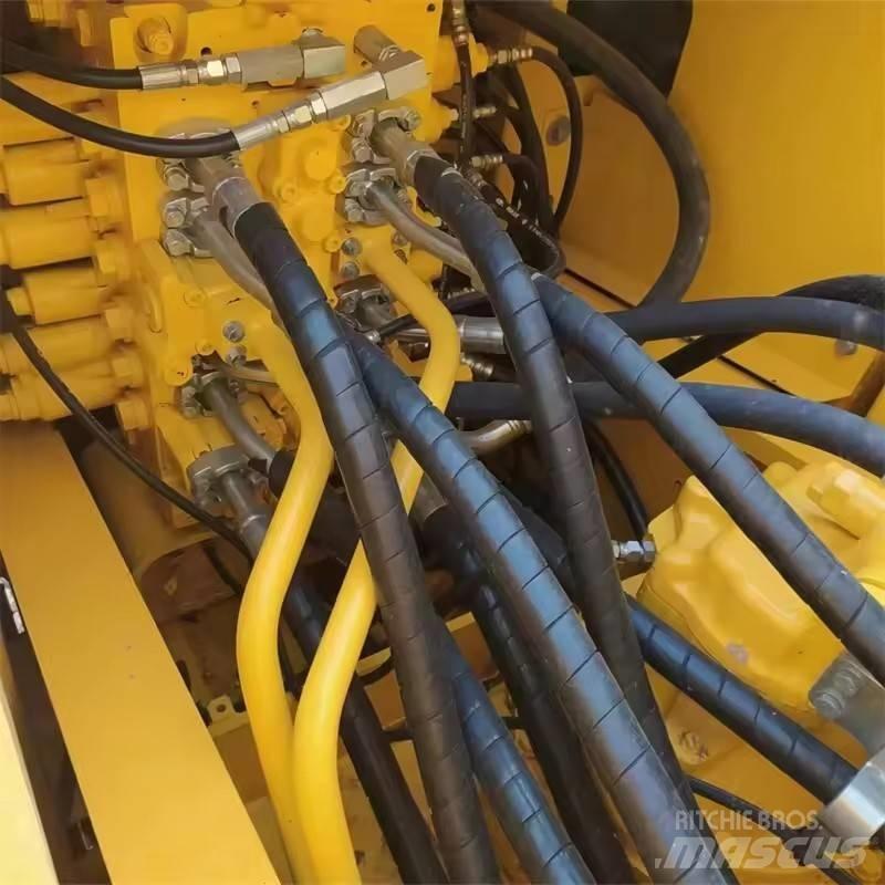 Komatsu PC 200 Excavadoras de cadenas