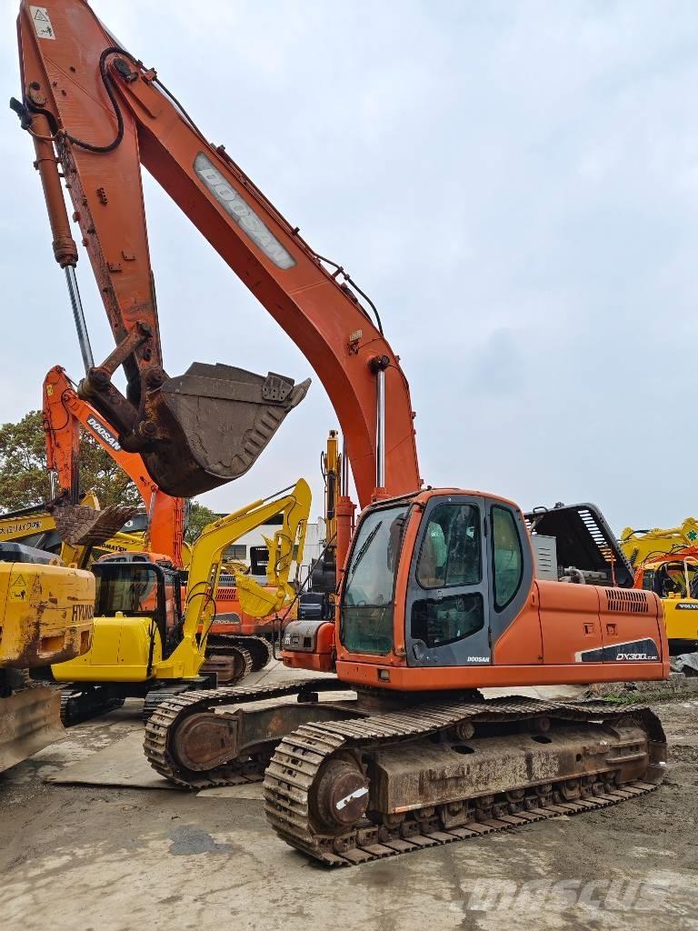 Doosan DX 300 LC Excavadoras de cadenas