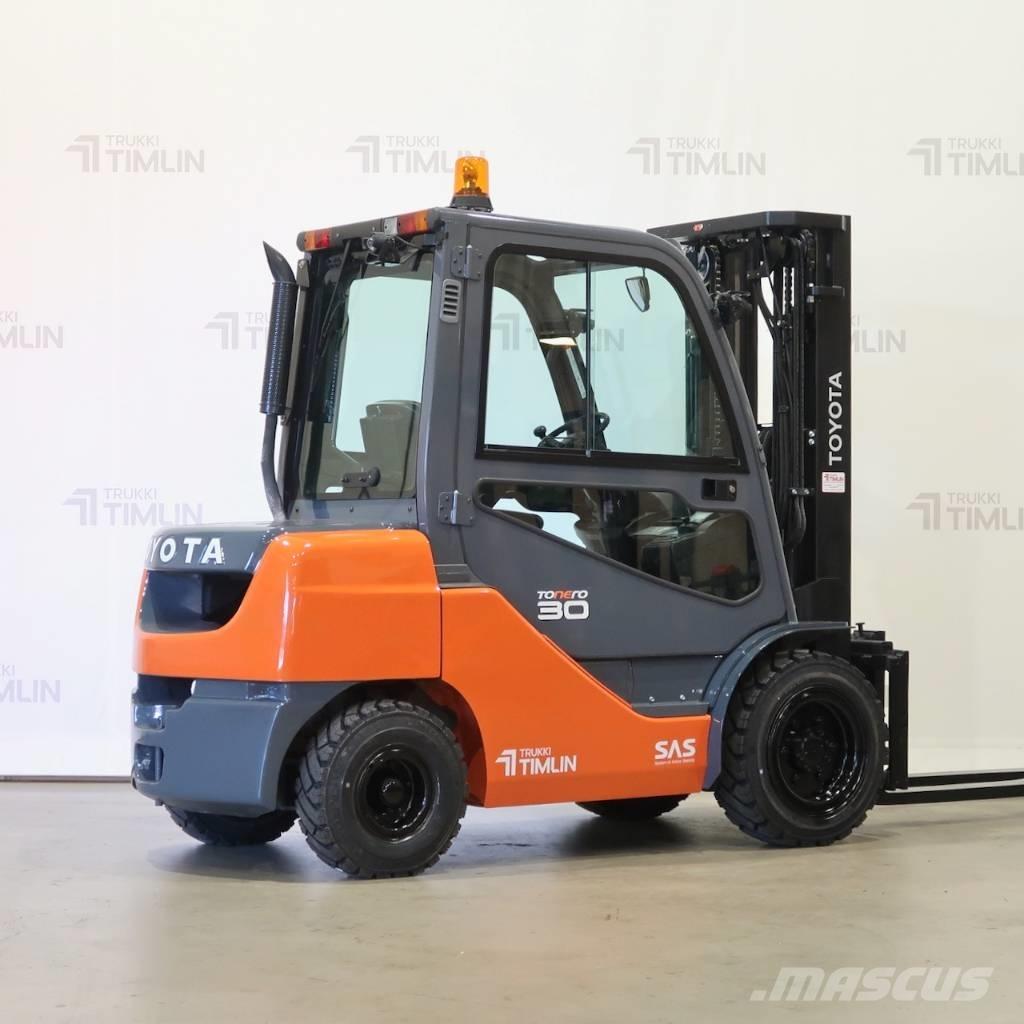 Toyota 02-8FDF30 Carretillas diesel