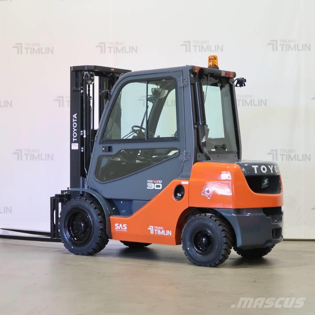 Toyota 02-8FDF30 Carretillas diesel
