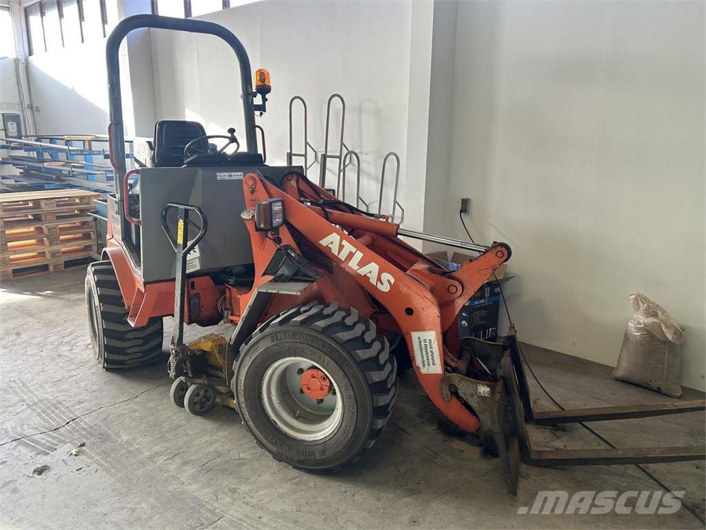 Atlas AR32E Cargadoras multifunción