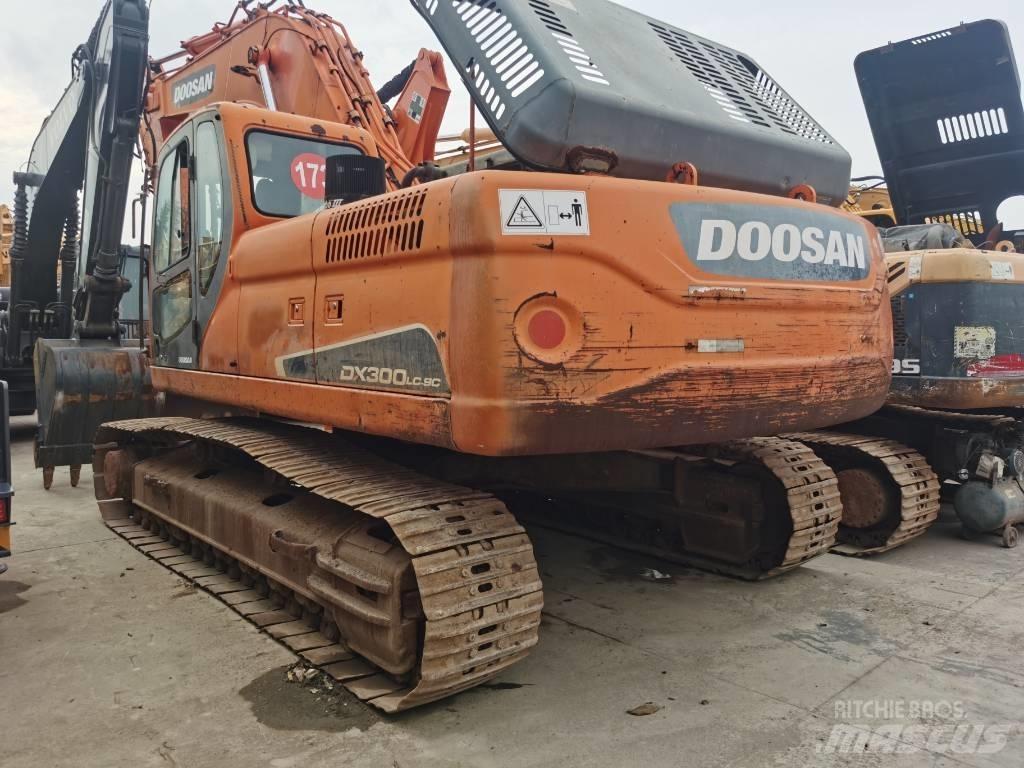 Doosan DX 300 LC Excavadoras de cadenas