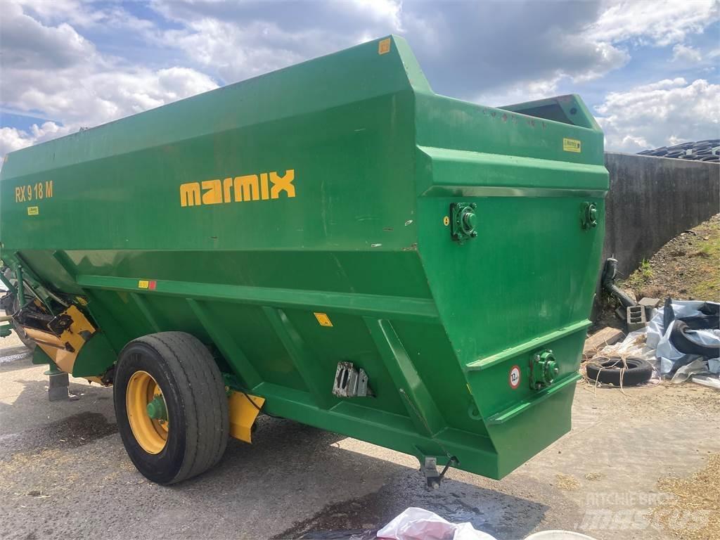 Alimix 9.18 M Mezcladoras distribuidoras