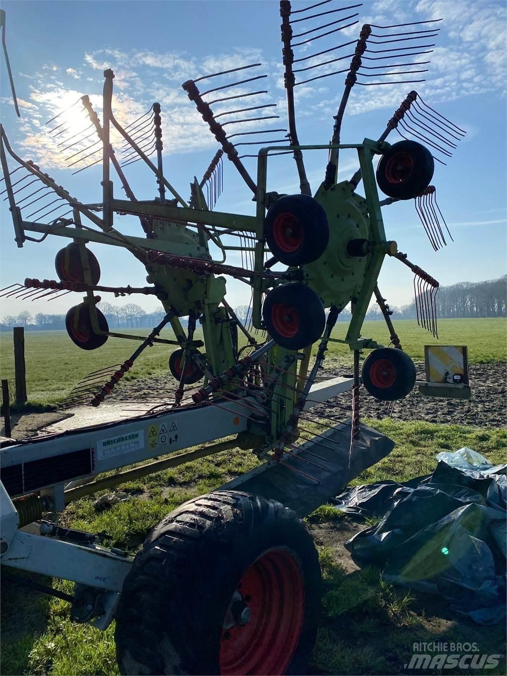 CLAAS liner 3000 Rastrillos y henificadores