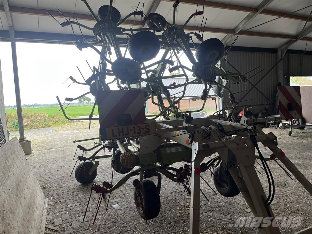 CLAAS volto 1320T Rastrillos y henificadores