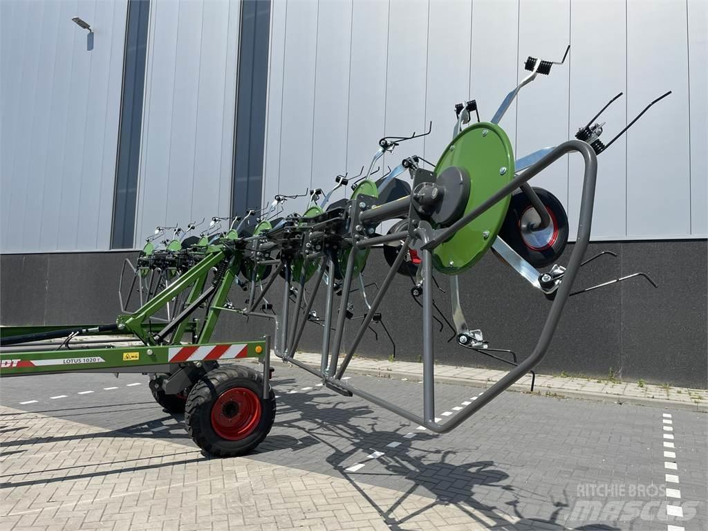 Fendt Lotus 1020 Rastrillos y henificadores