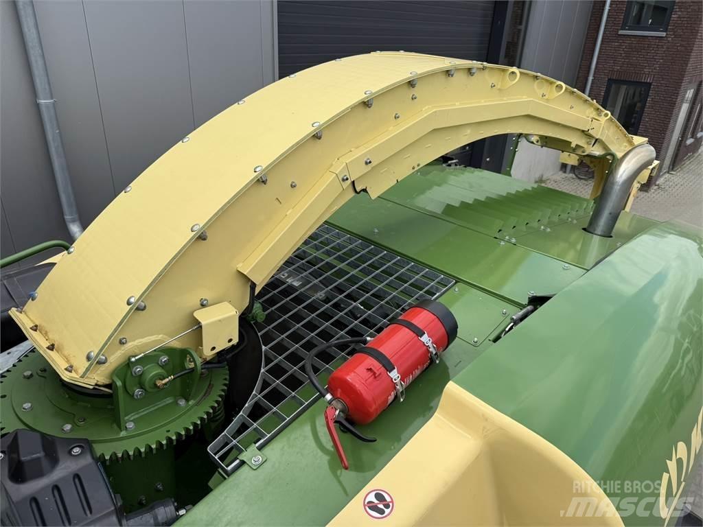 Krone BigX 630 Desmenuzadoras, cortadoras y desenrolladoras de pacas