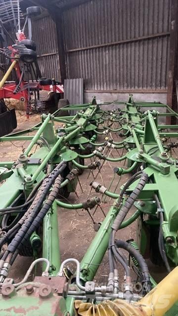 Krone KWT 15.02/14 Rastrillos y henificadores