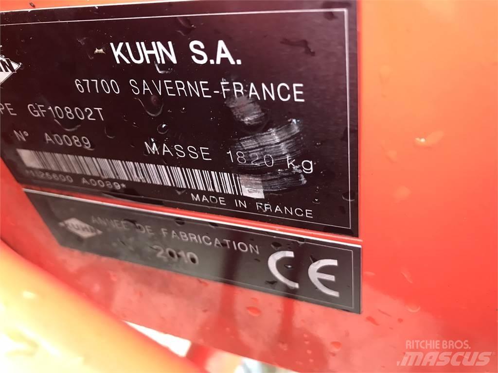 Kuhn GF 10802 T Rastrillos y henificadores