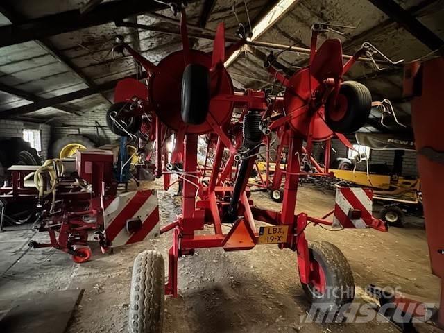 Lely Lotus 1020 Rastrillos y henificadores