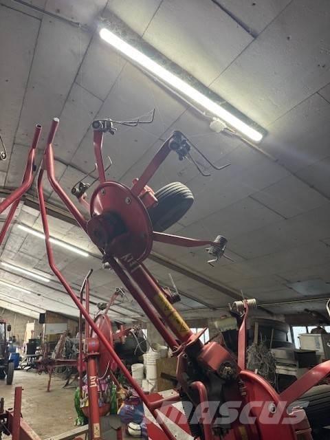 Lely Lotus 675 Rastrillos y henificadores