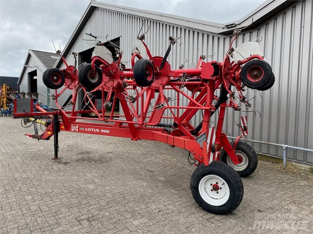 Lely Lotus 900 Rastrillos y henificadores