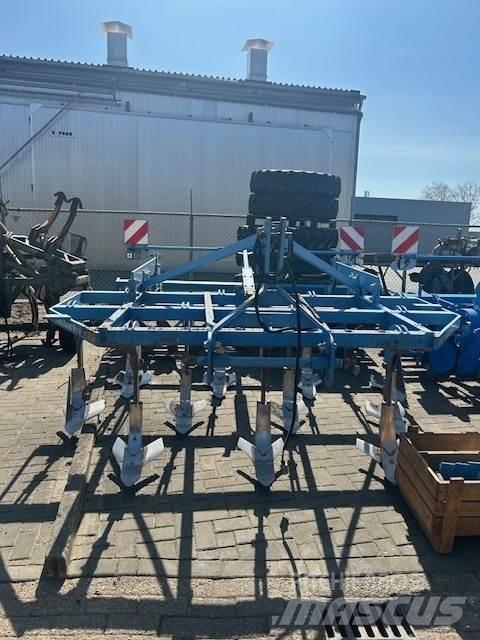 Lemken Karat 9/300 Cultivadores